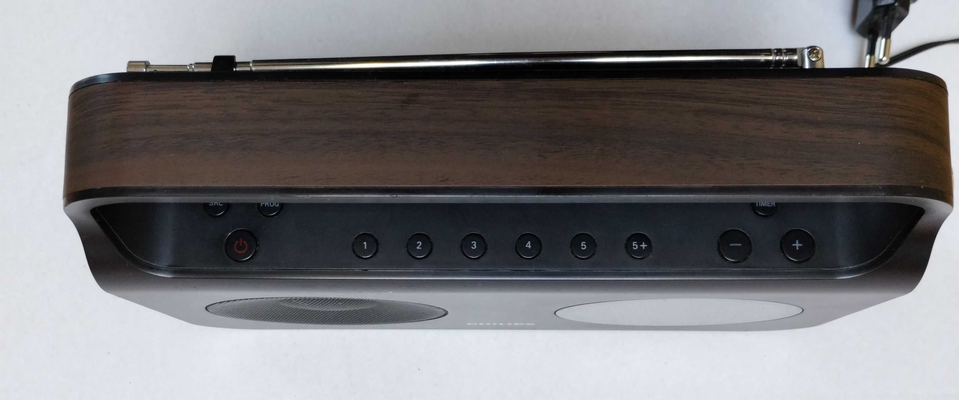 Radio Philips AE2800/12 odbiera fale długie, średnie i UKF, zasilacz
