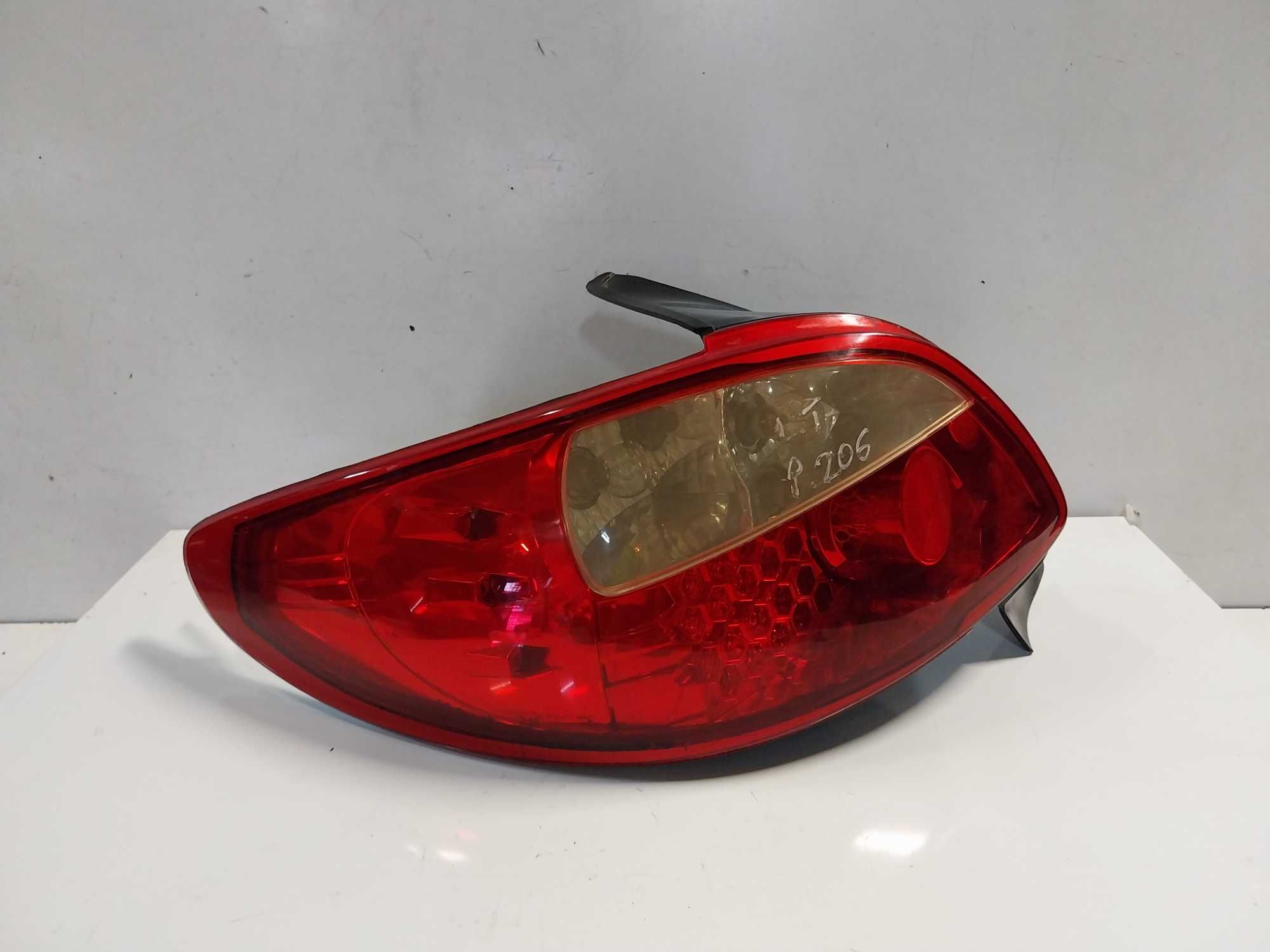 Lampa Lewy Tył Peugeot 206 HB ! ! !