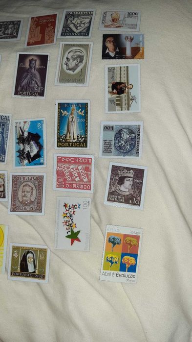 Estampas de selos portugueses em metal