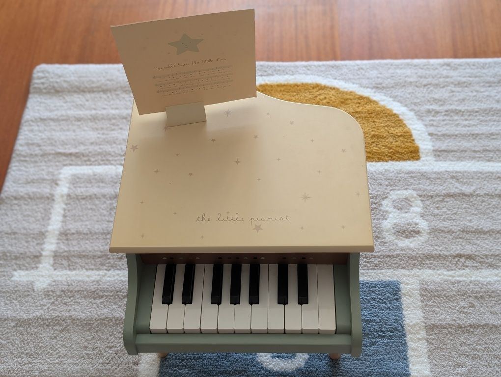 Mini piano Zara Home  para criança como novoo