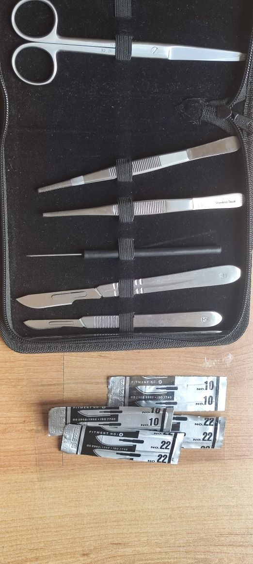 Kit de dissecação com estojo