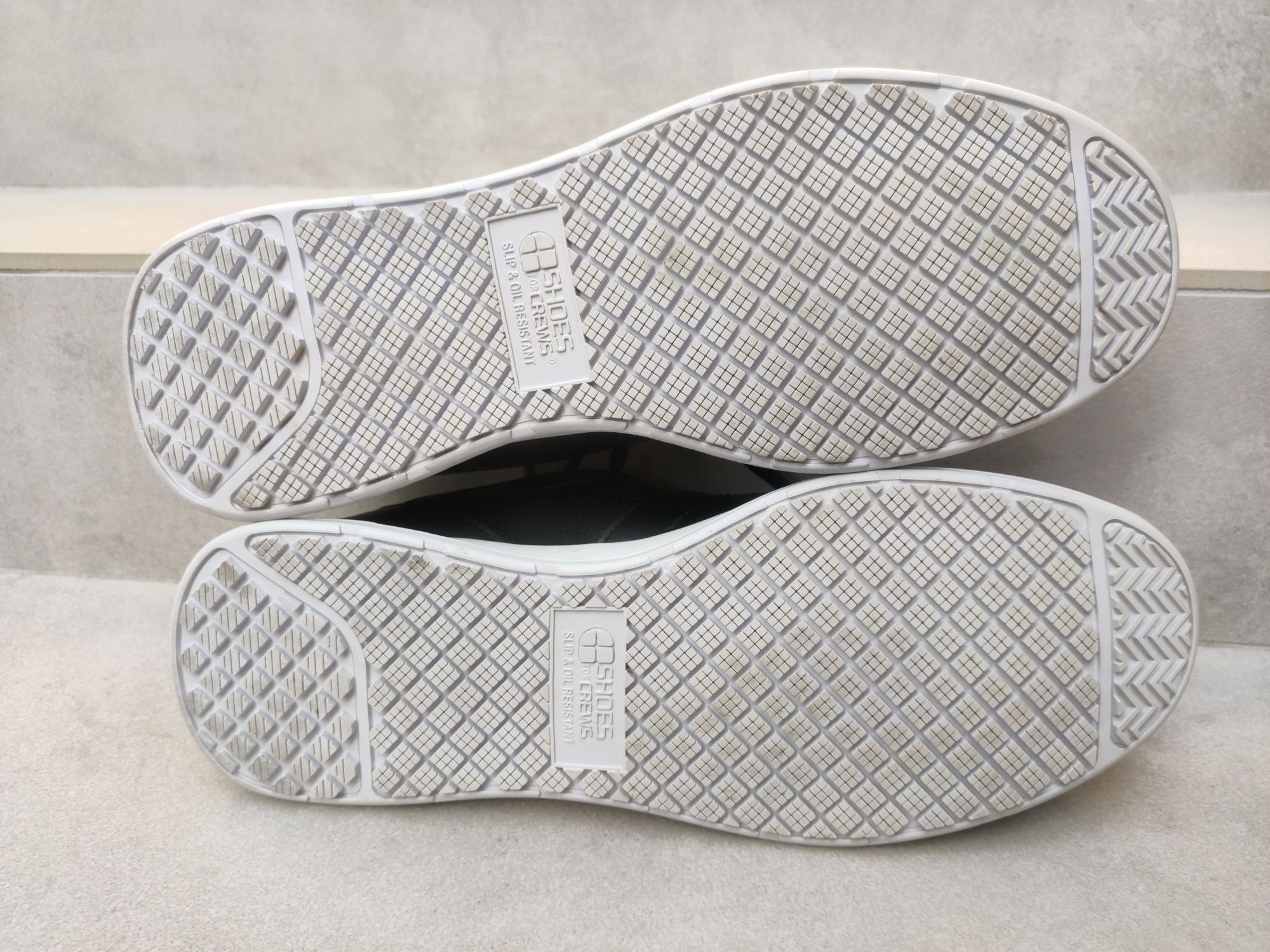 Buty Shoes For Crews ochronne bez noska męskie czarne r. 45 29cm