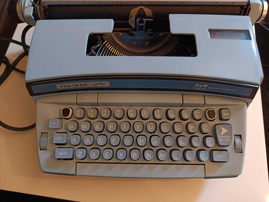 Máquina de Escrever Eléctrica - Smith-Corona Super 12 - Coronet