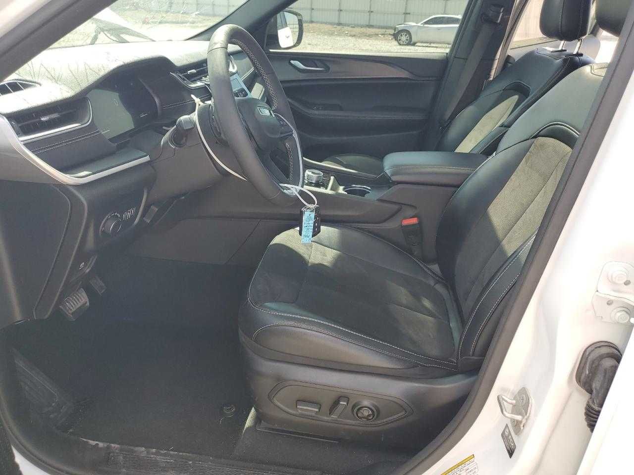 JEEP GRAND Cherokee L Laredo 2023