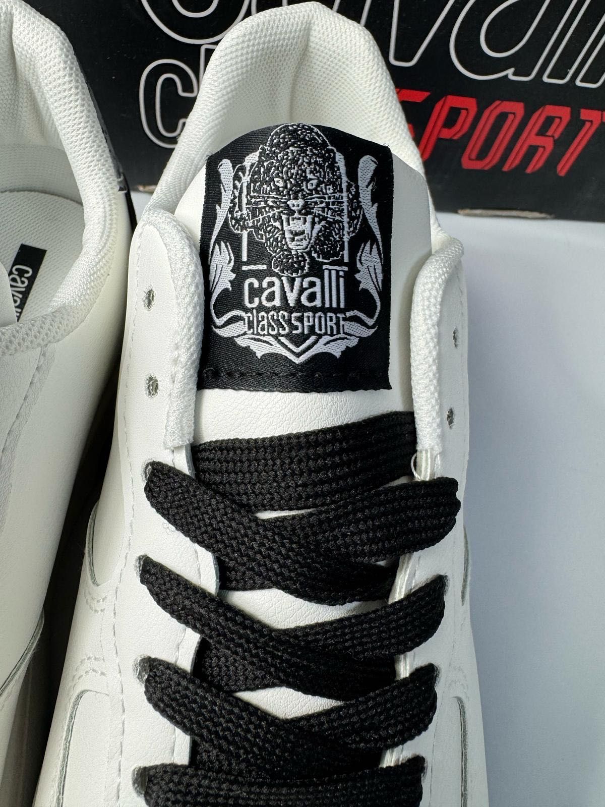Nowe sneakersy damskie CAVALLI CLASS SPORT białe 38
