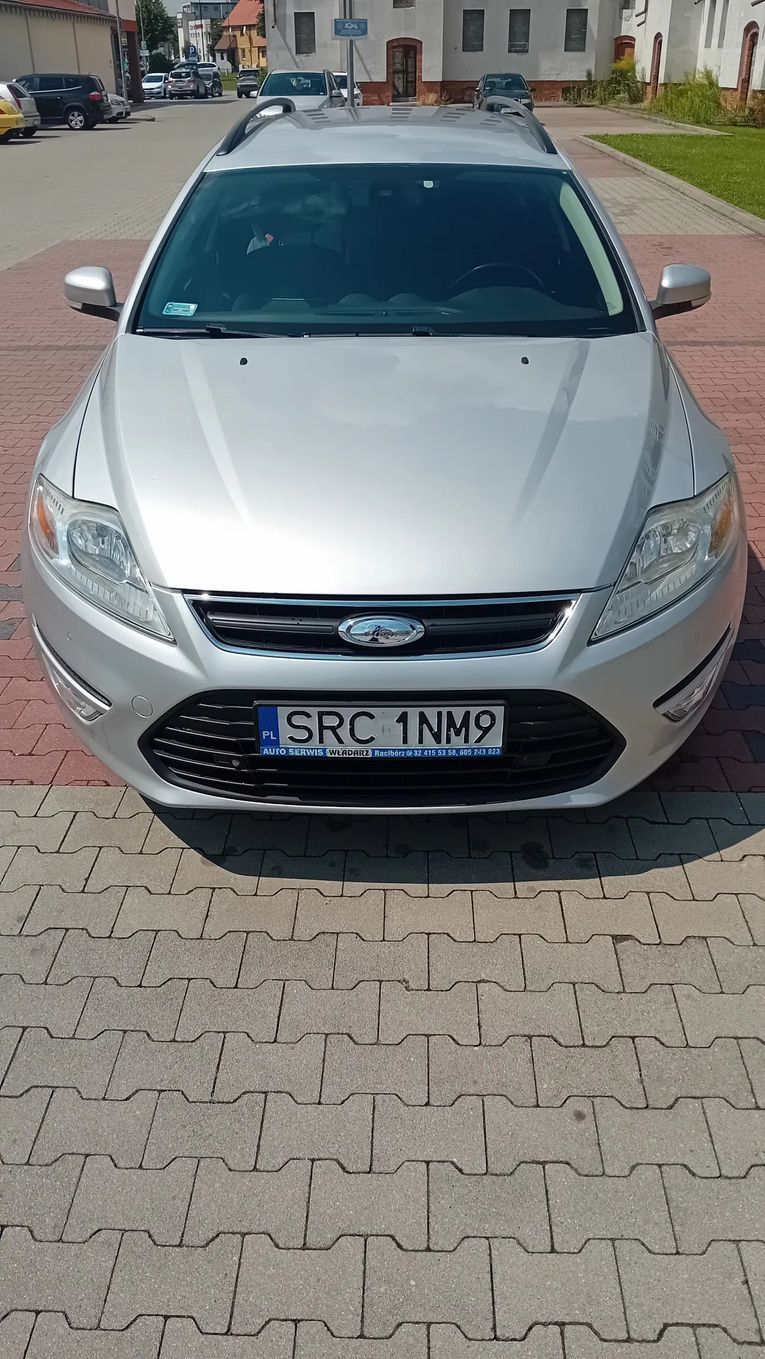 Ford Mondeo Samochód rodzinny.