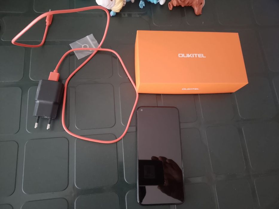 Telemóvel desbloqueado p todas redes OUKITEL C21 4Gb Ram  64Gb ROM