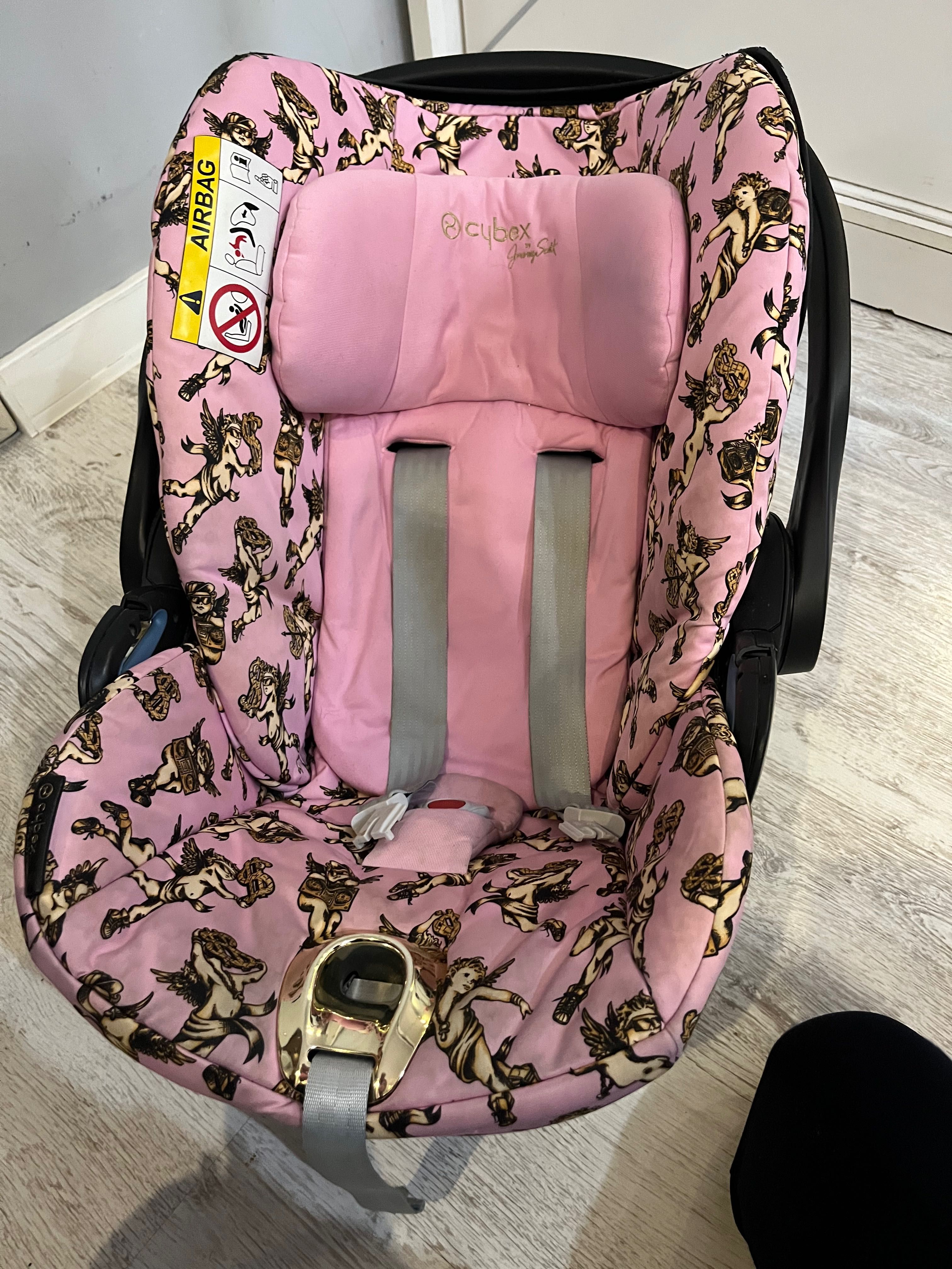 nosidelko jeremy scott Cybex