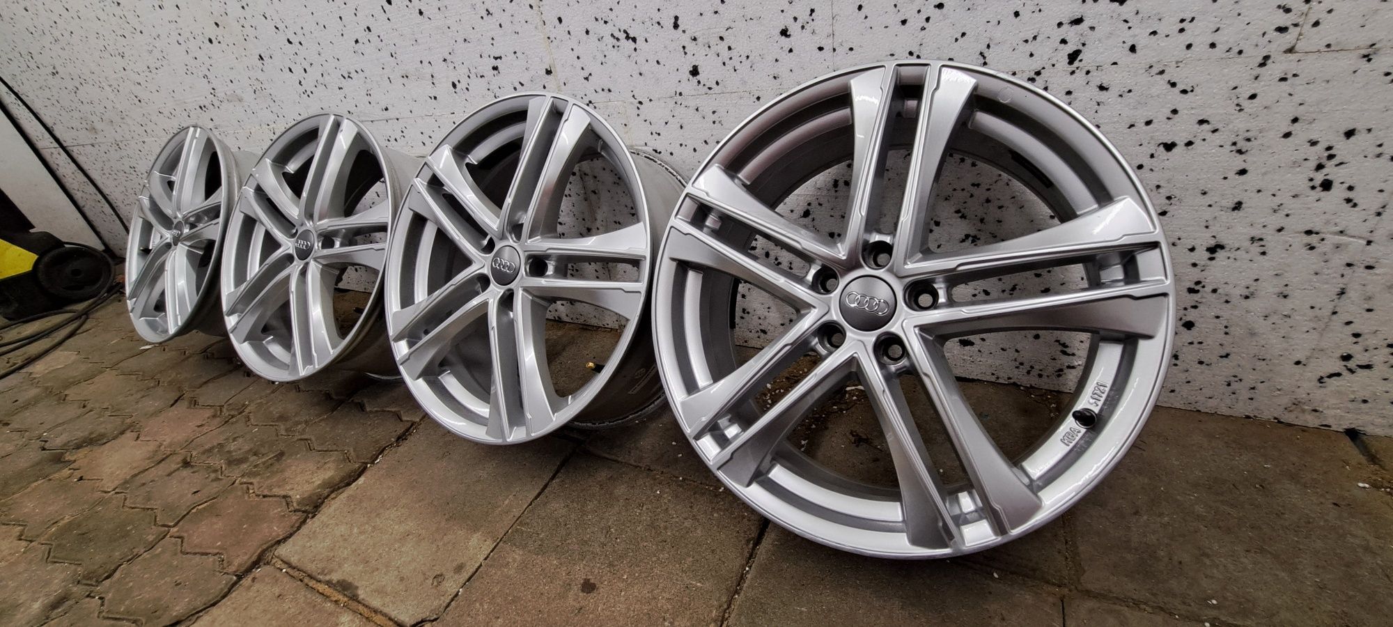 Alufelgi TEC 19 5x112 ET45 8J Audi Vw Mercedes 
6,5J