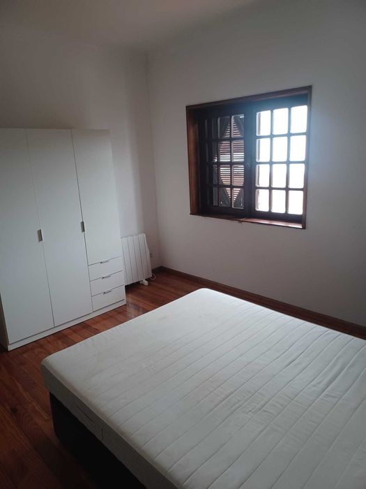 Arrendamento residencial de apartamento em rua Maria Júlia Borbon, 48