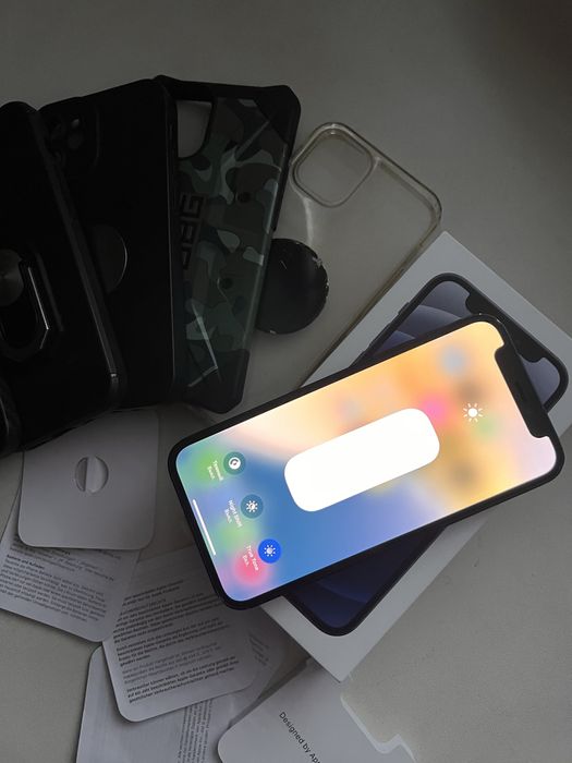 Продам IPhone 12 mini 64gb Неверлок полный комплект