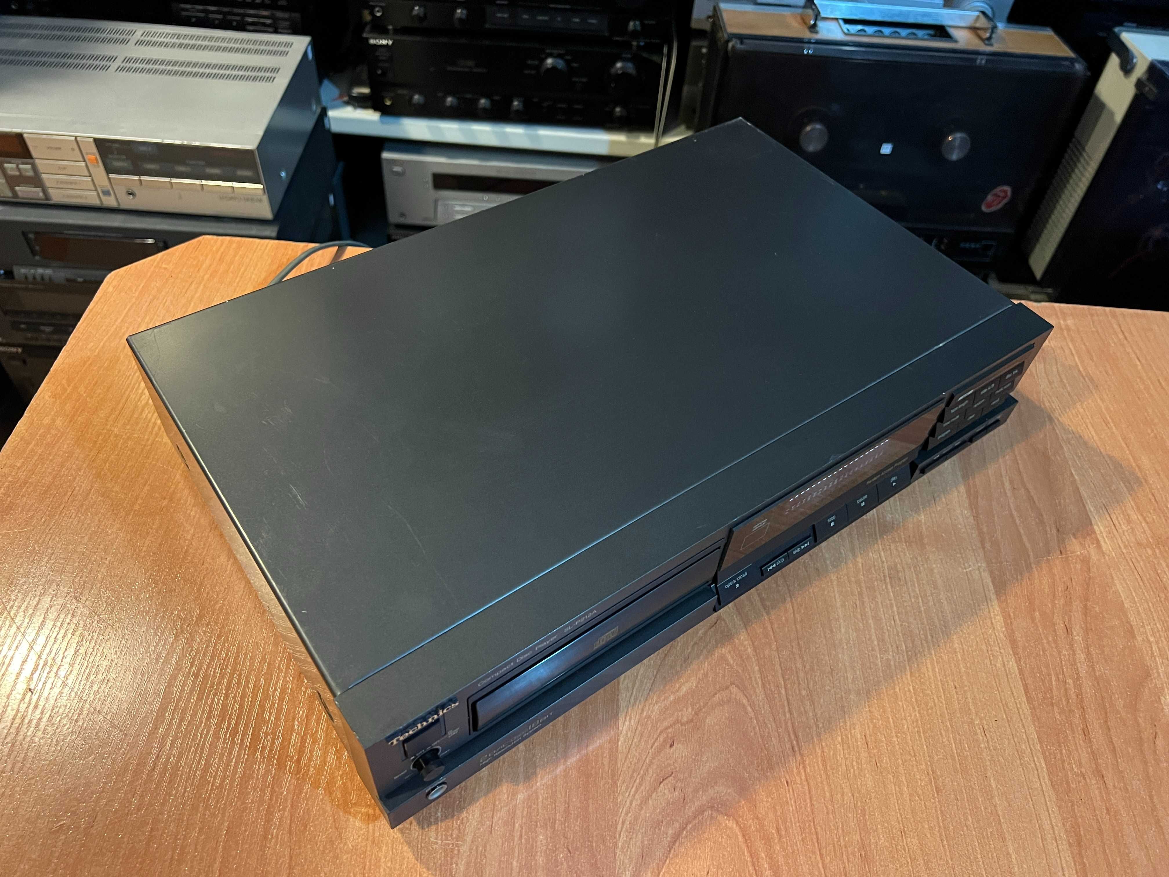 Odtwarzacz płyt CD Technics SL-P212A Audio Room