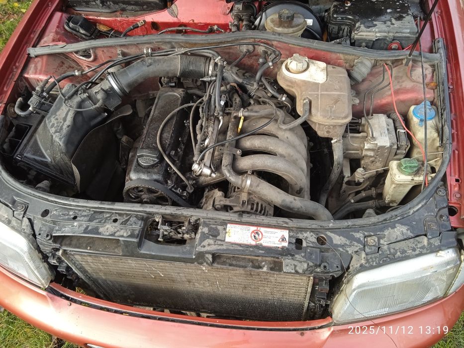 Продам ауді А4 б5 під розбор або ремонт!