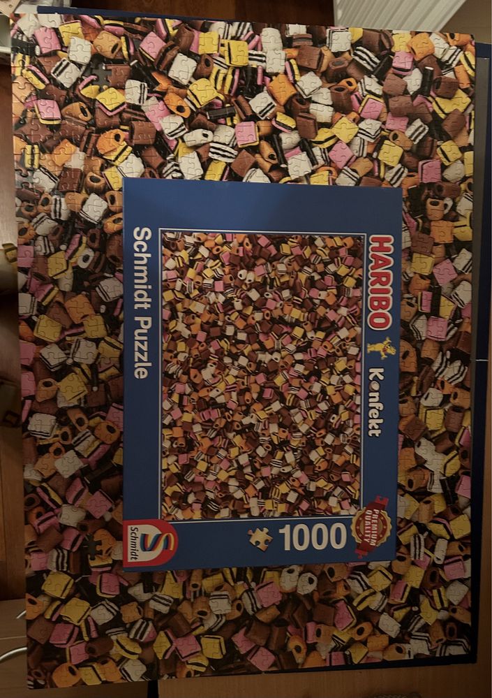 Puzzle 1000 elrmentow
