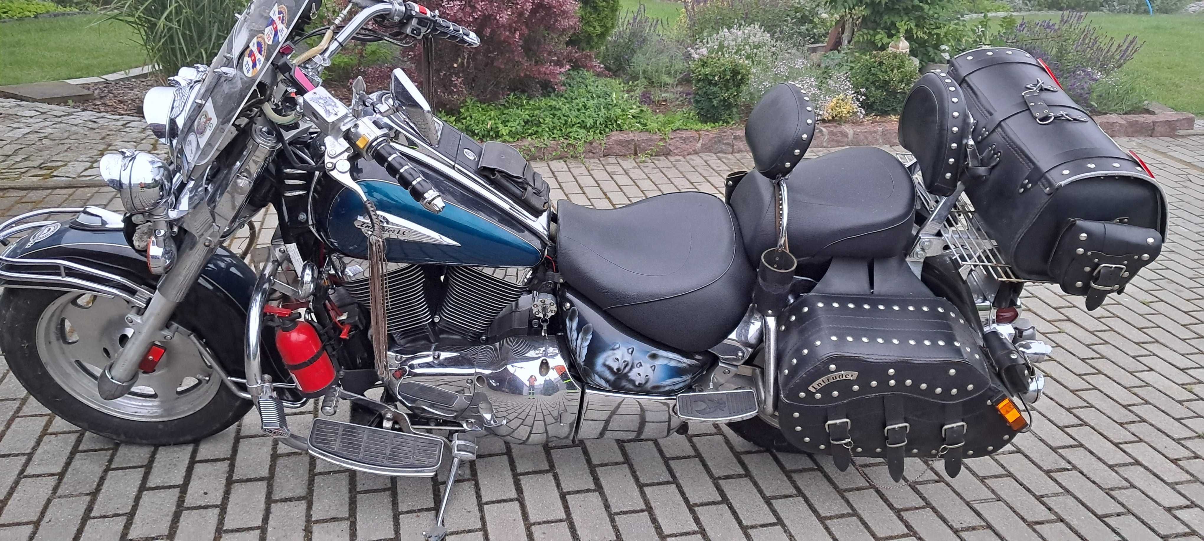SUZUKI Intruder 1500 LC
