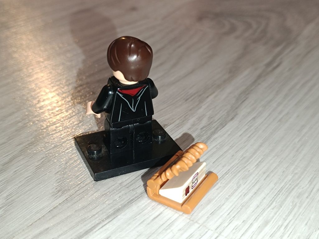 LEGO figurka Neville Longbottom 71028 Minifigures Harry Potter