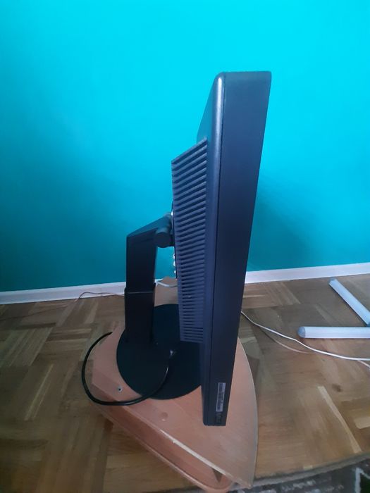 Sprzedam monitor LCD do  komputera
