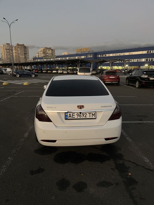 Geely Emgrand EC7 2012