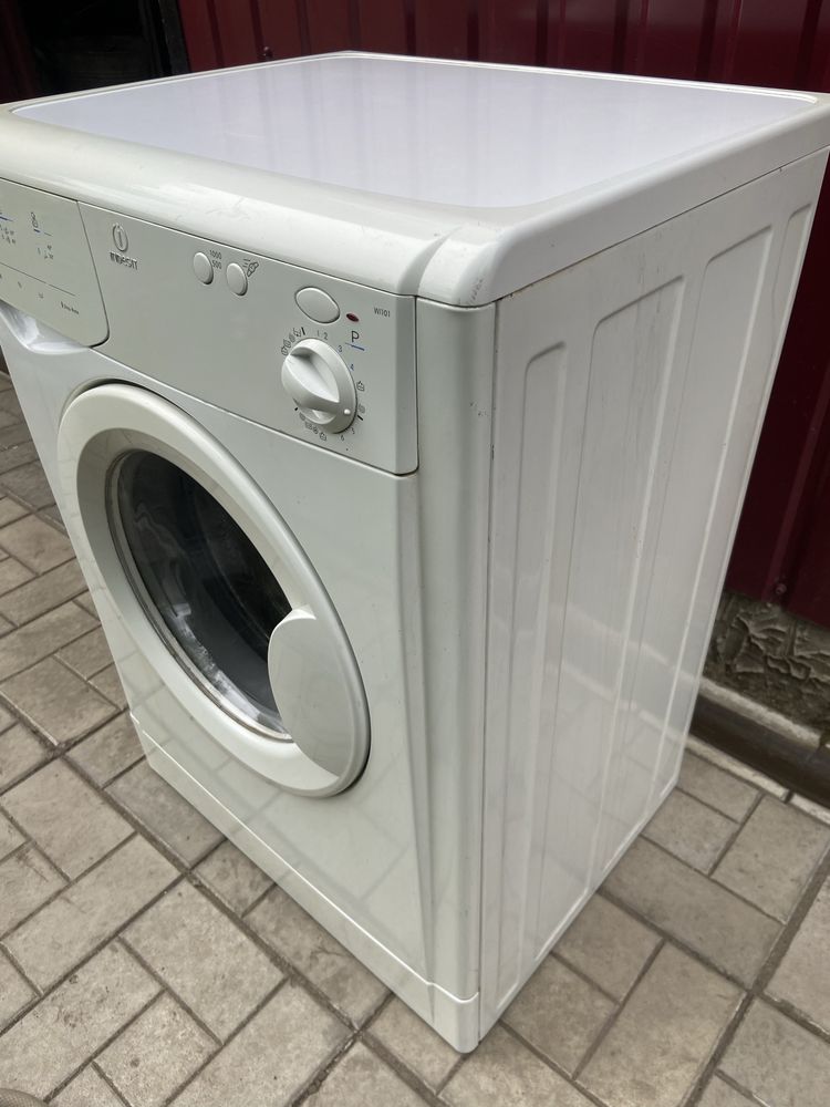 Стиральная машина Indesit 6кг