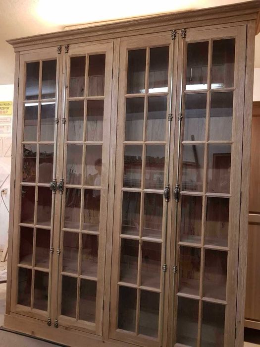 Meble z drewna i płyty wiórowej na wymiar