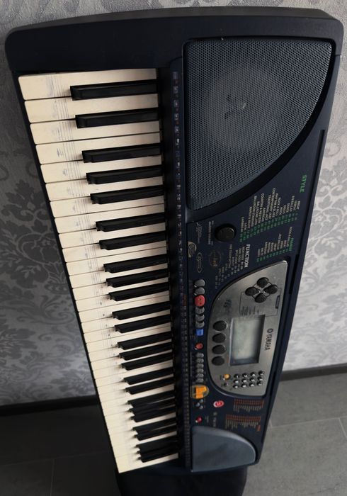 Синтезатор клавішний інструмент Yamaha PSR-270