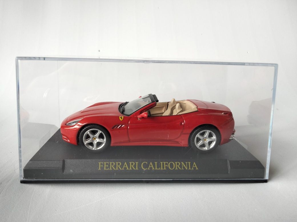 1/43 Ferrari California (2008)