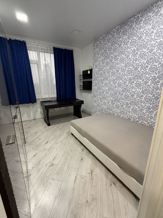 Сдам двухкомнатную квартиру в центре Асташкина Кадорр