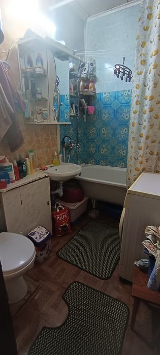 Продам 3х комнатную квартиру по ул. Благовещенская, 2/2 этаж,