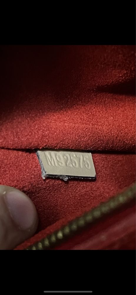 Сумка кожаная через плечо Louis Vuitton оригинал номерная