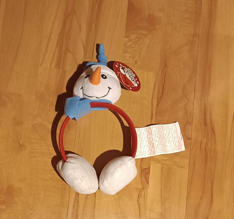 Świąteczne nauszniki śliczny bałwan bałwanek