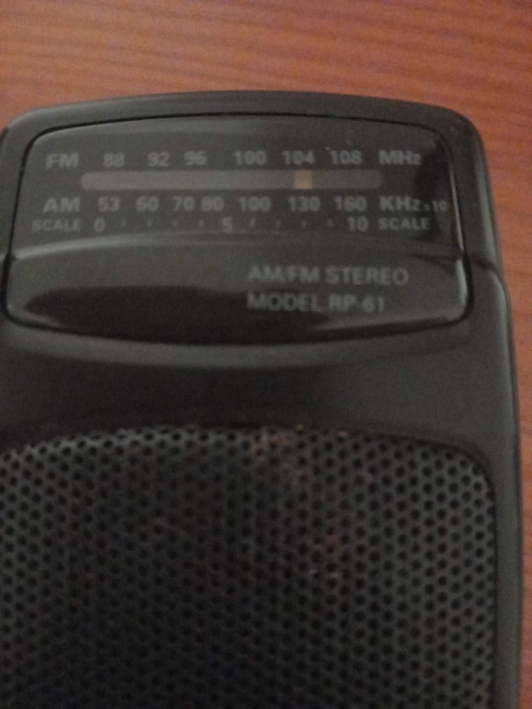 Rádio Sanyo (antigo) da década de 80