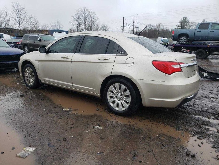 Chrysler 200 LX 2013