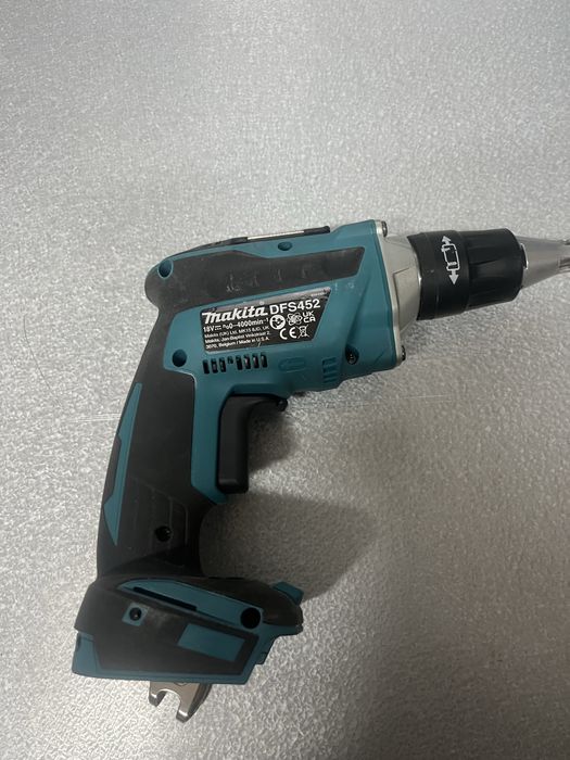 Wkrętarka do plyt Makita