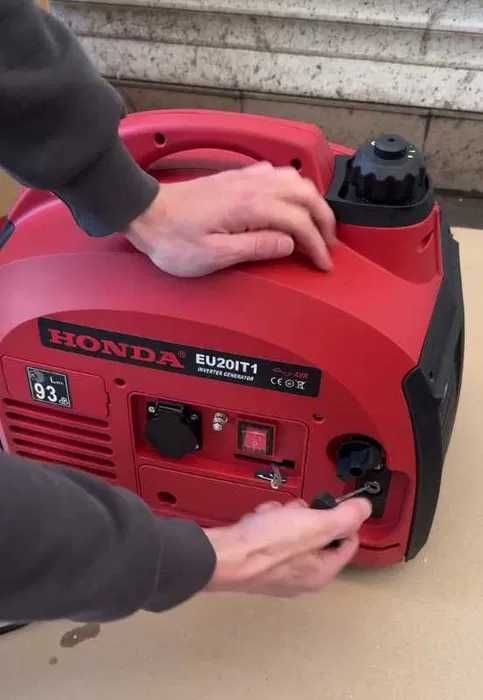 Генератор інверторний бензиновий Honda EU20IT1 Мідна обмотка тихий топ