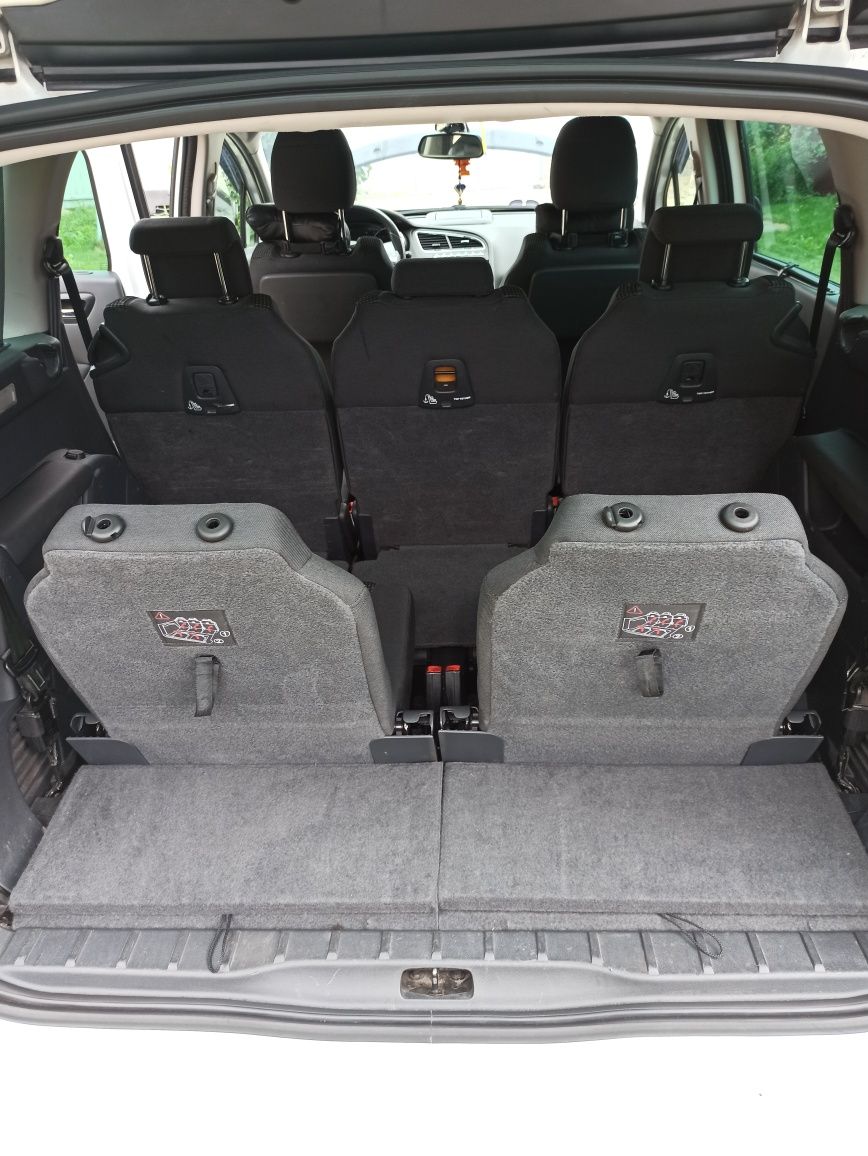 PEUGEOT 5008 Allure 2015 1.6 THP