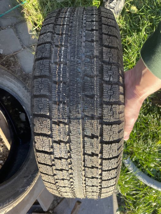 Шина toyo 205/60/15