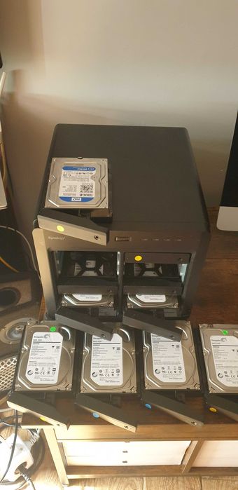 NAS Synology ds2415+ gotowy do pracy z dyskami 24 TB + dodatki