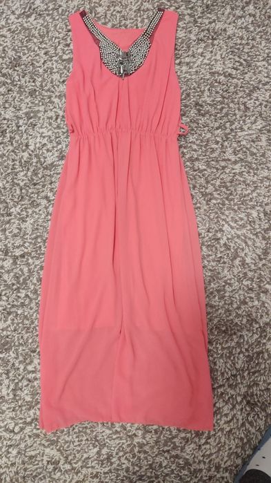 Сукні жіночі, розміри 46-48