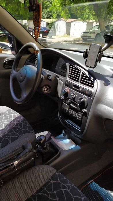 Продам машину Daewoo Lanos 2003