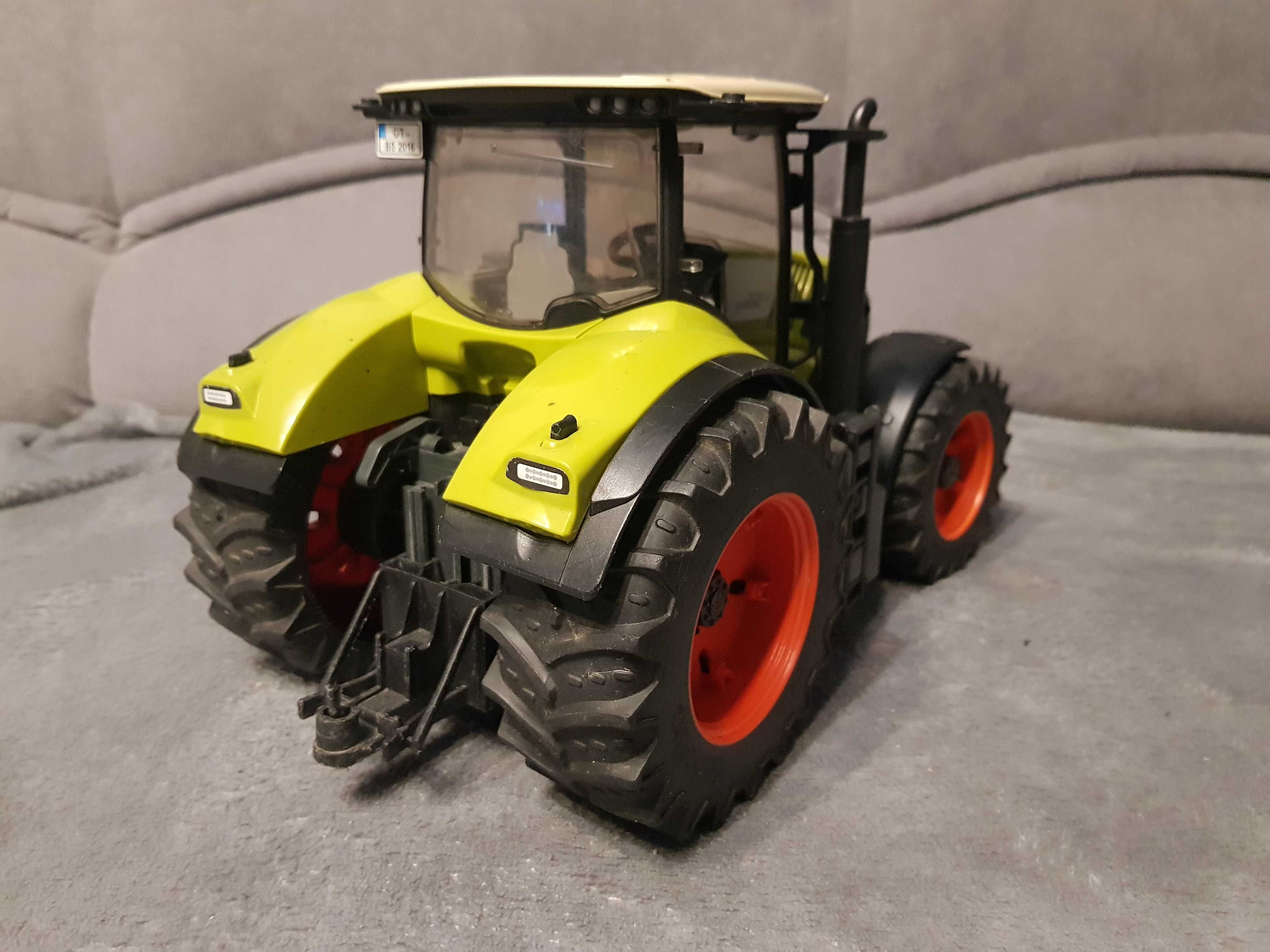 Claas Axion 950 Bruder