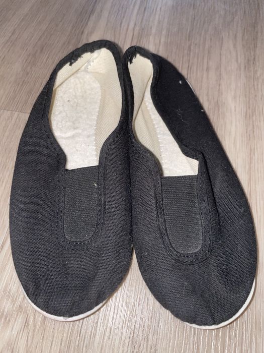 Тапочки -чешки 29 р