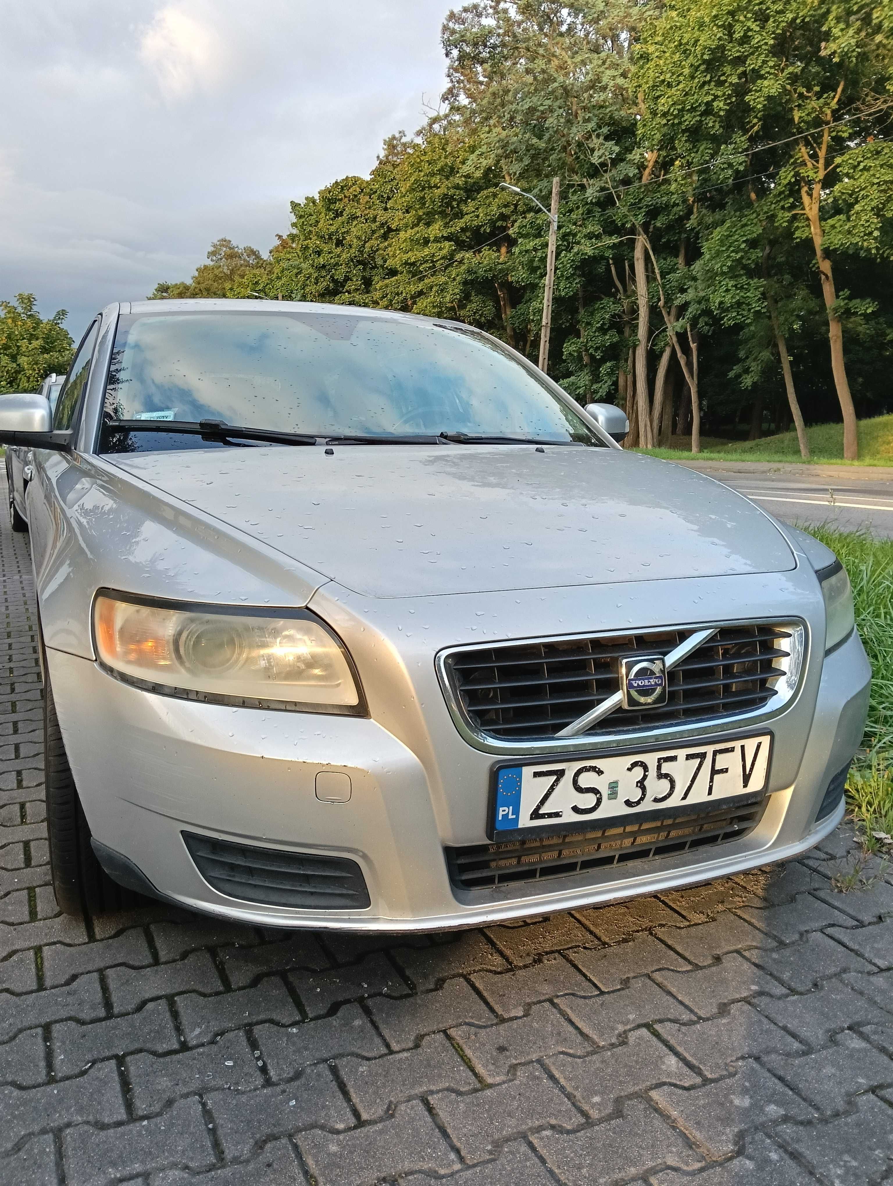 sprzedam VOLVO  V50 2L TDI 2008R