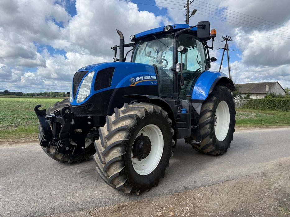 New Holland T7.200  Dobry ciągnik , pneumatyka , przedni tuż