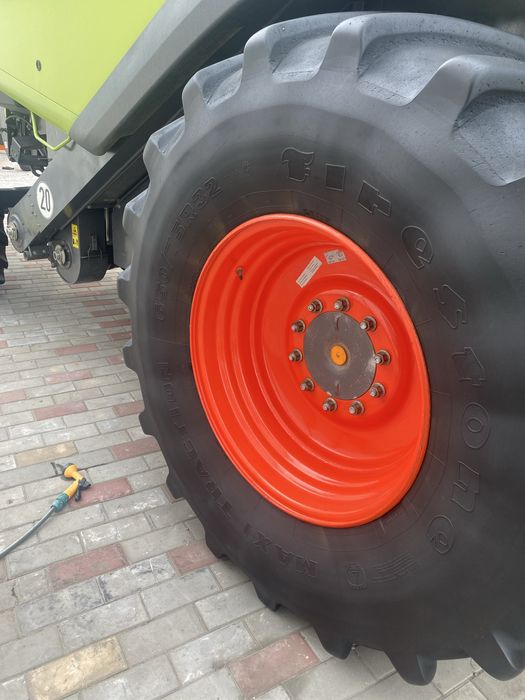 Claas Lexion 670  2012 року  жатка 7.5 Vario