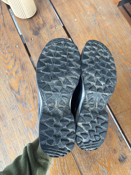 Трекінгові кросівки Lowa Gore-Tex 42