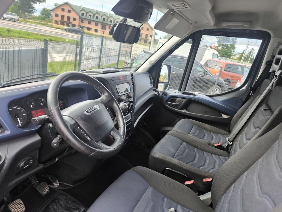 BUS wynajem wypożyczalnia Iveco Daliy L4H2 JBCARS