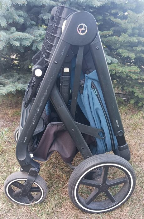 Sprzedam spacerówkę Cybex Balios S kolor błękitny 
Sprzedam wózek spac