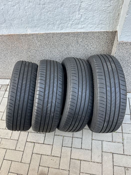 Шини Bridgestone 215/60 R17 2023 літо