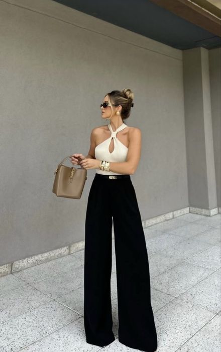 Чорні брюки з защипами Zara штани