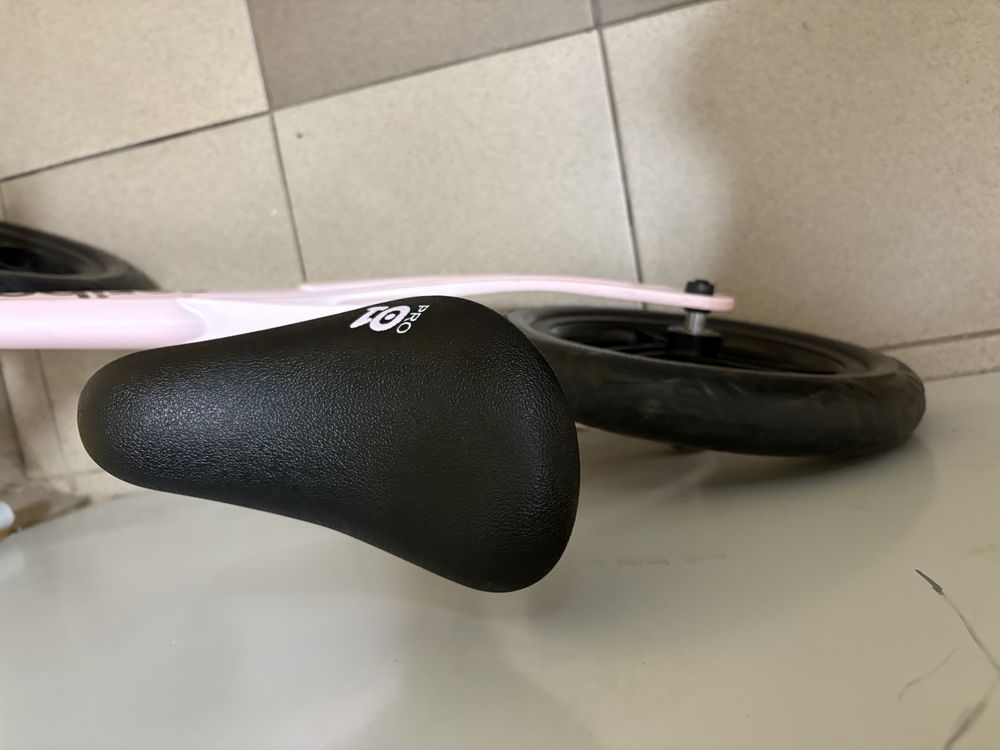 Rowerek biegowy Cariboo Magnesium Pro